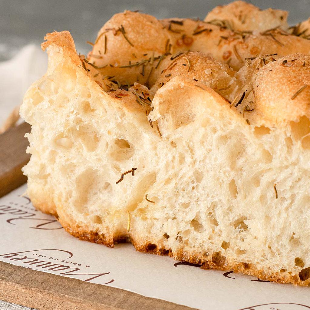 Focaccia de Alecrim com Sal Grosso