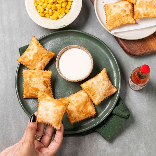 Mini Pastel Frito de Milho Verde com Catupiry